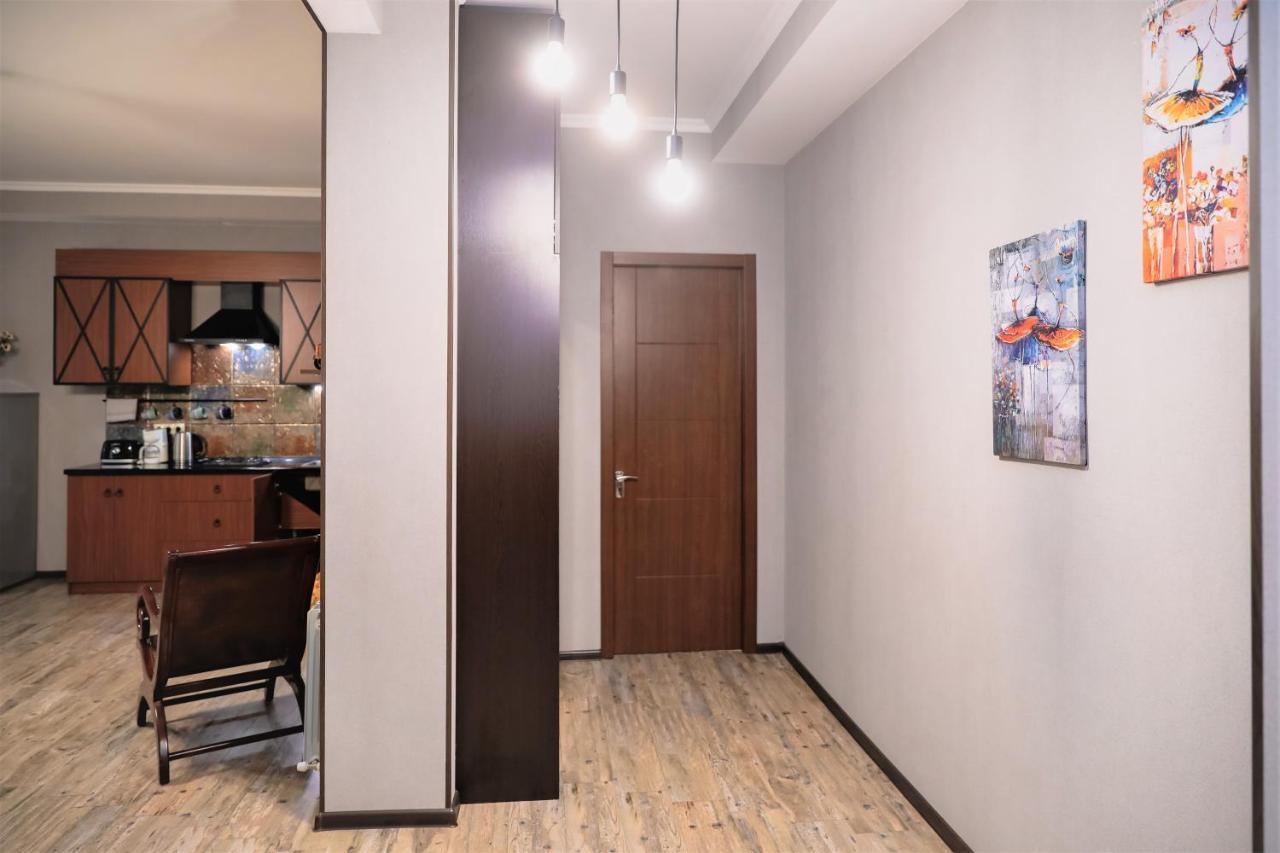 Avlabari Apartment - New One Tbilisi Exterior foto